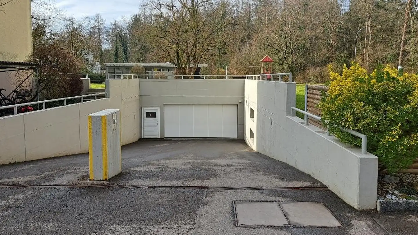 Tiefgaragenstellplatz mieten - Langsamstig 11, 5600 Lenzburg