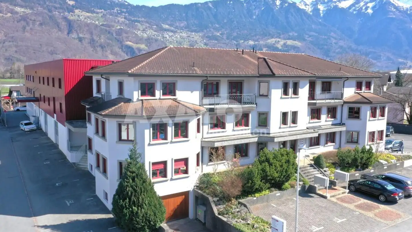 Mischgenutztes Gebäude kaufen - 9475 Sevelen