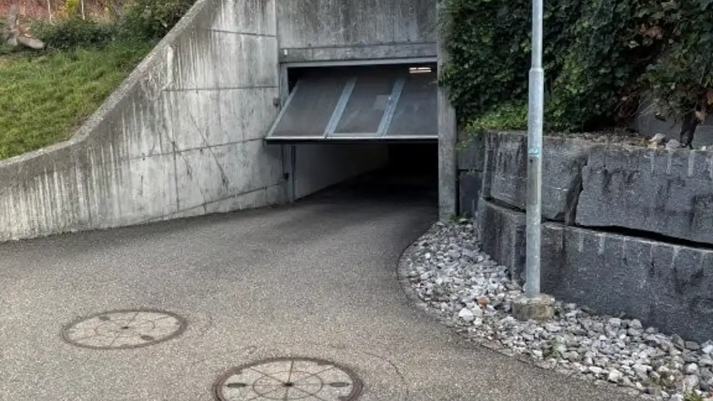Single garage for rent - Höhenweg 6, 4912 Aarwangen - Photo 4