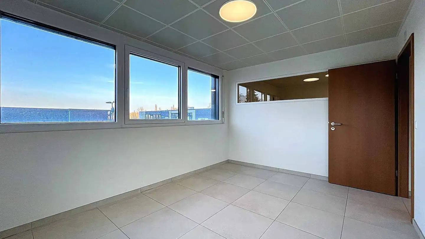 Office space for rent - Route Du Simplon 21, 1845 Noville