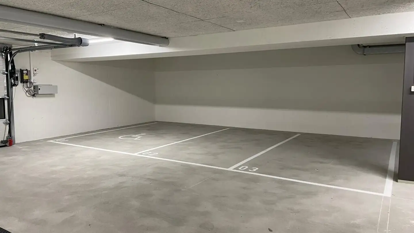 Parcheggio sotterraneo in affitto - Hofwiesenstrasse 207, 8057 Zürich - Photo 2