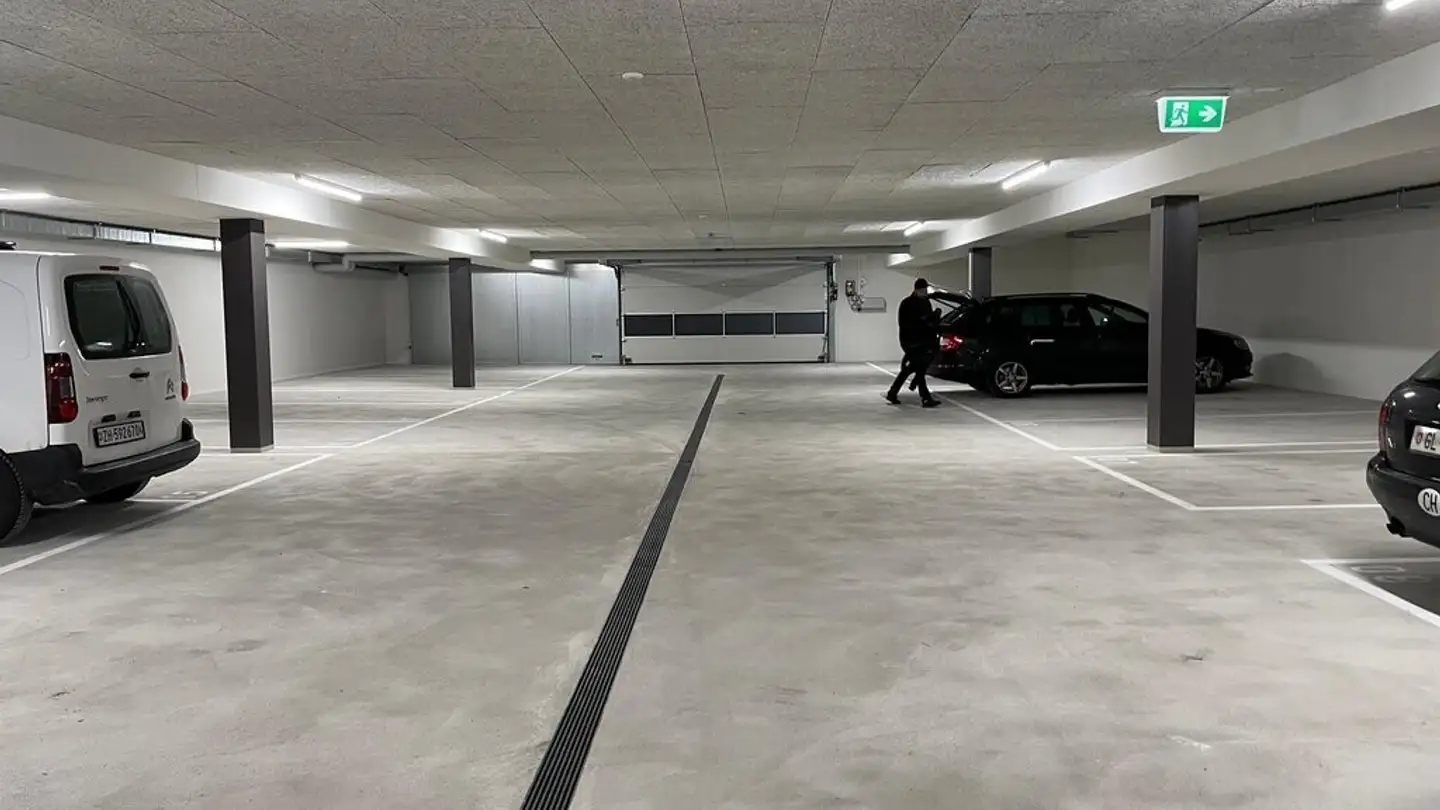 Parcheggio sotterraneo in affitto - Hofwiesenstrasse 207, 8057 Zürich - Photo 3