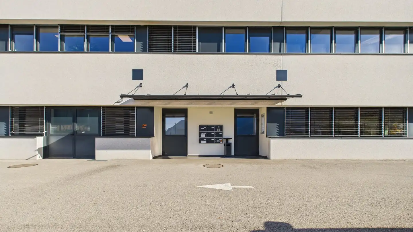 Grande magazzino in vendita - 6512 Giubiasco - Foto 3