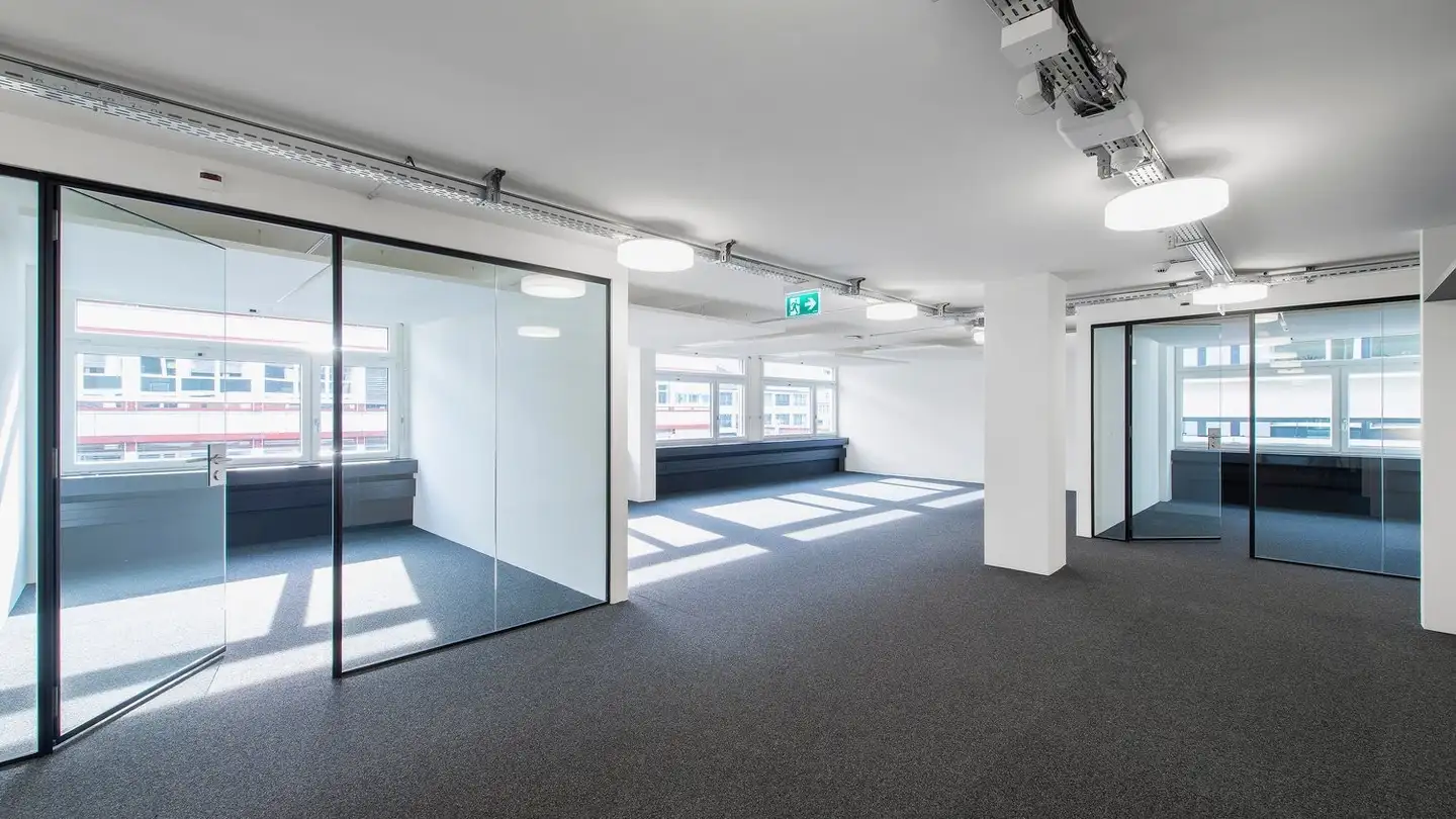 Office space for rent - Räffelstrasse 20, 8045 Zürich