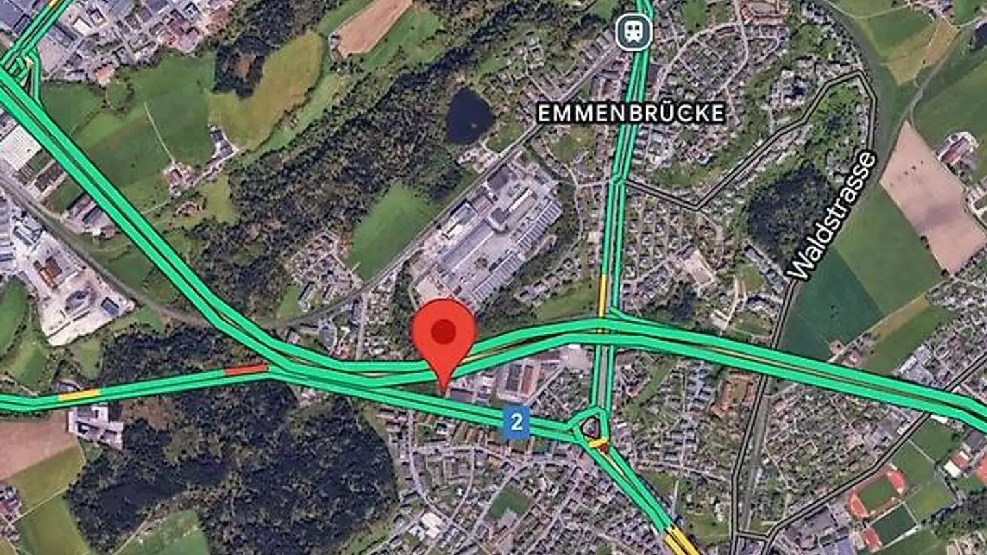 Place de parking extérieure à louer - Neuenkirchstrasse 22, 6020 Emmenbrücke