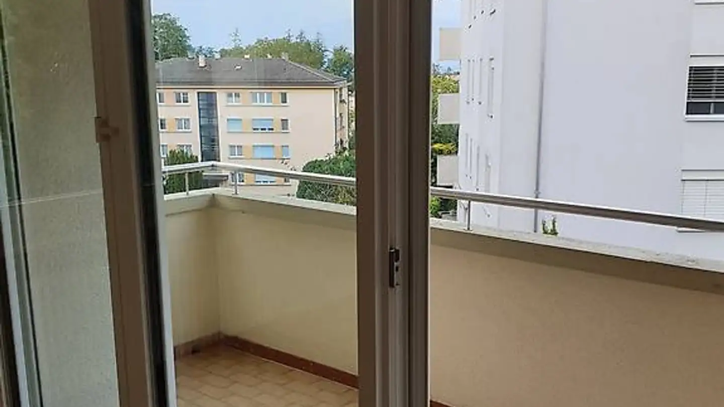 Apartment for rent - Avenue Des Boveresses, 1010 Lausanne - Photo 2