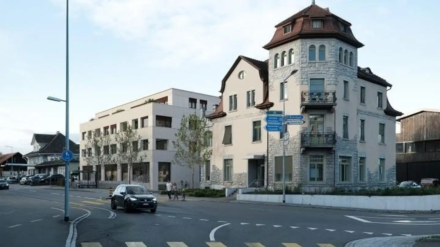 Commercial à louer - Romanshornerstrasse 4, 9320 Arbon