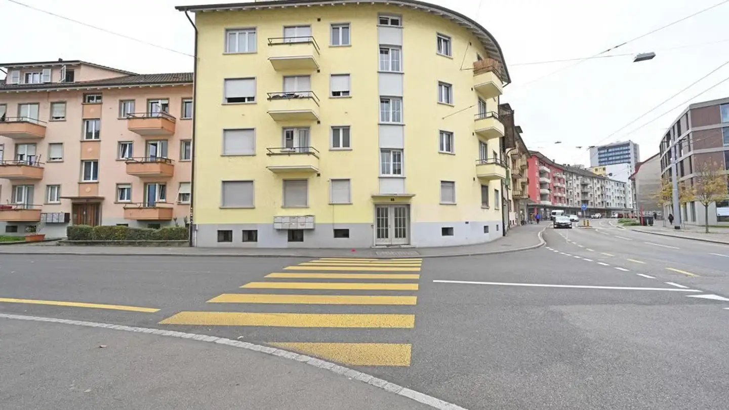 Apartment for rent - Crêt-Des-Fleurs / Blumenrain 2, 2503 Biel/Bienne - Photo 2