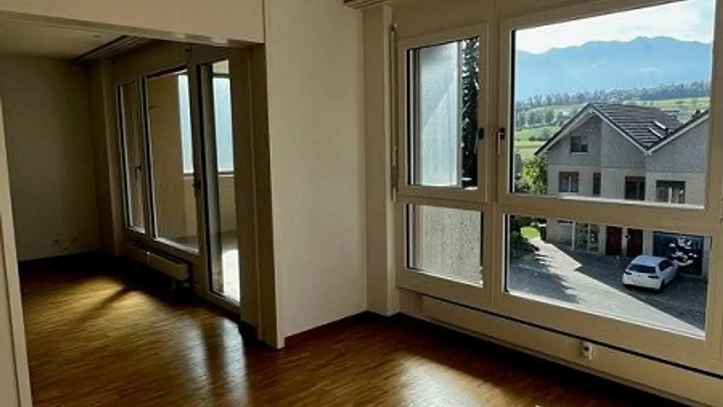 Wohnung mieten - Fliederweg 12, 3661 Uetendorf - Foto 4
