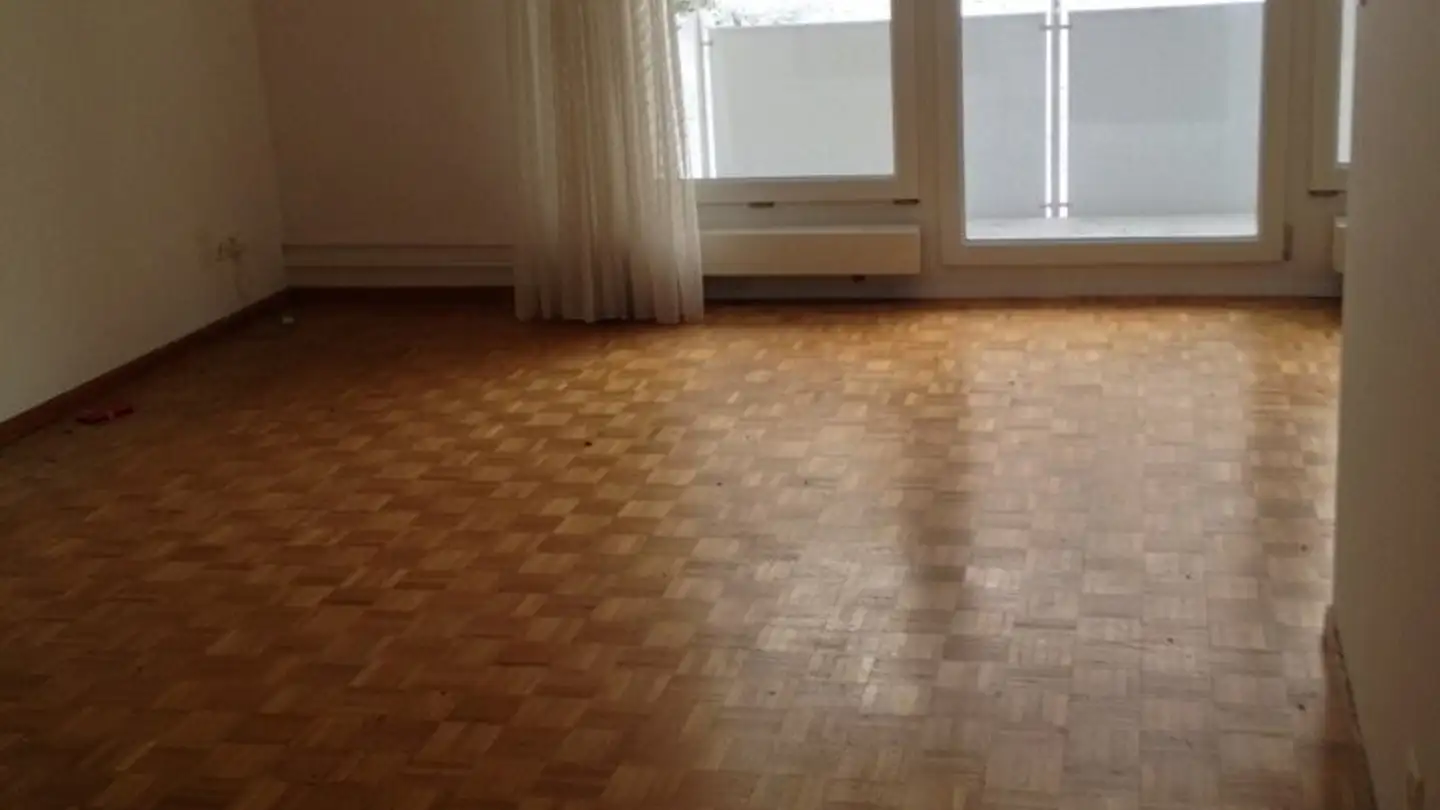 Wohnung mieten - Im Baumgarten 11, 8123 Ebmatingen - Foto 2