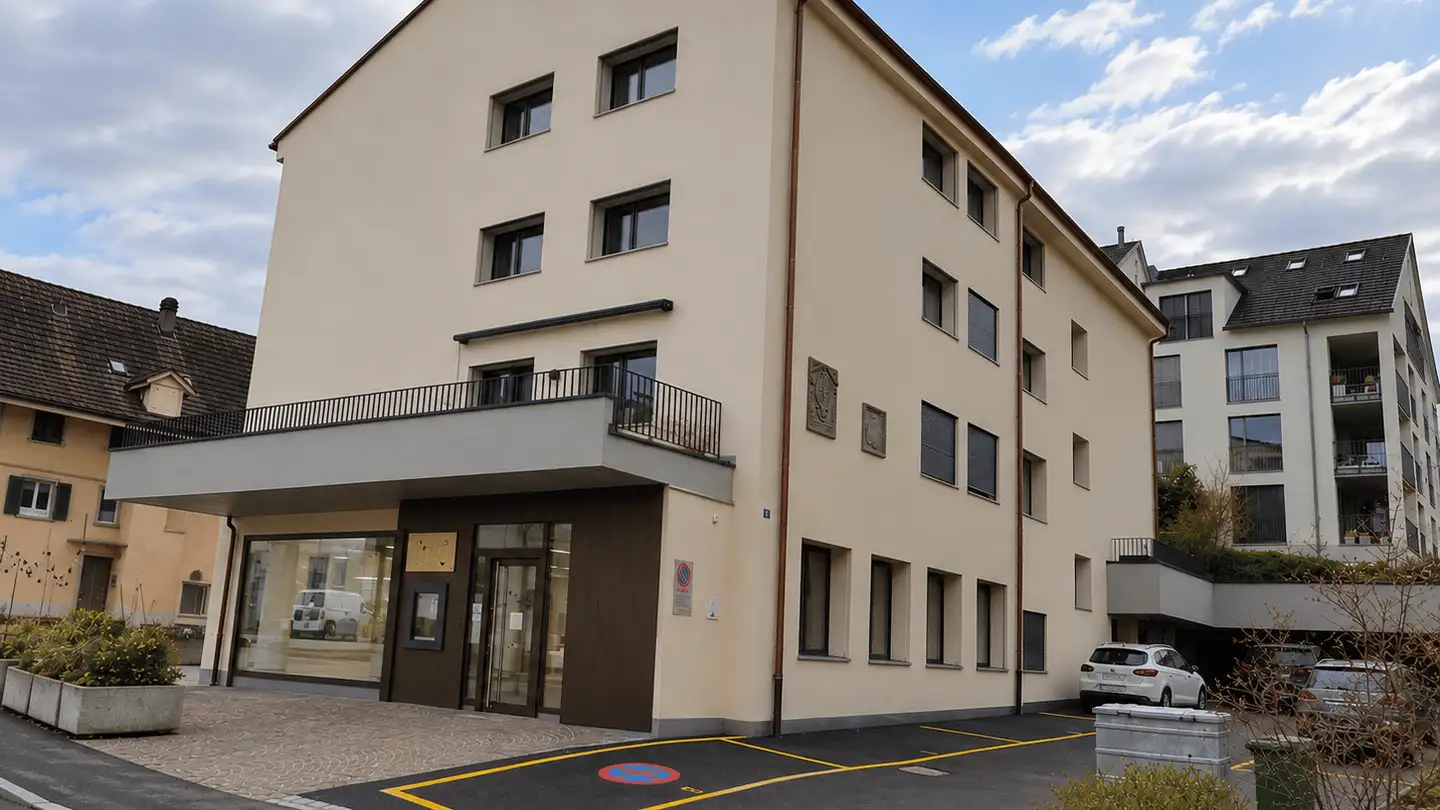 Commercial à louer - Schützengass 11, 8805 Richterswil