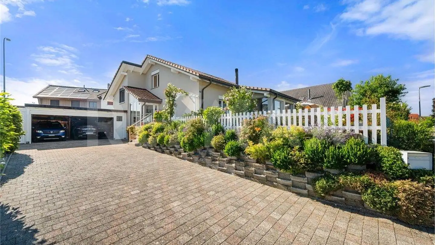 Single house for sale - 1744 Chénens