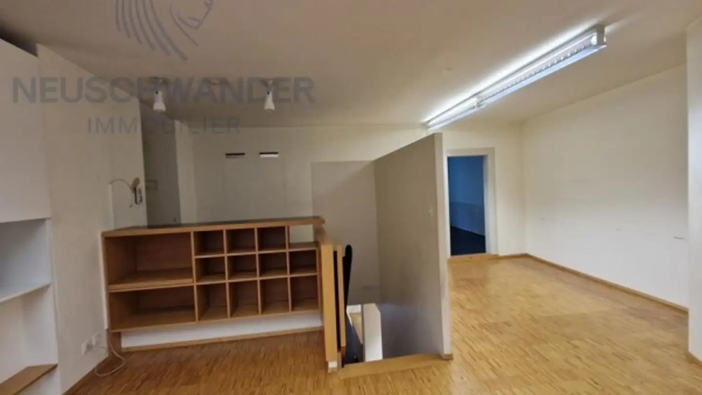 Mischgenutztes Gebäude mieten - Rue Du 23-Juin 13, 2800 Delémont