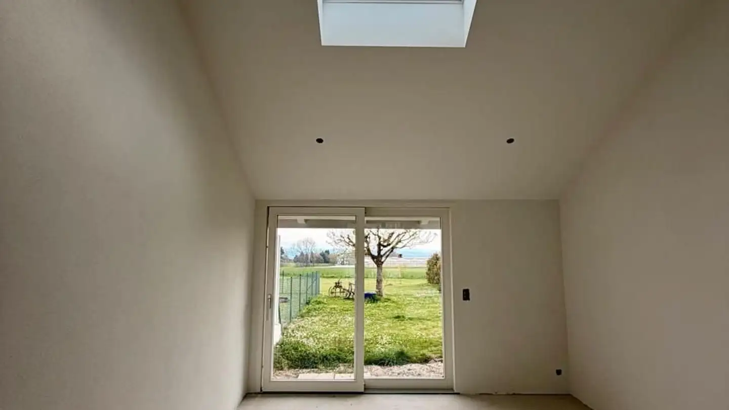 Apartment for rent - Route Du Bas-Du-Village, 1789 Lugnorre - Photo 4