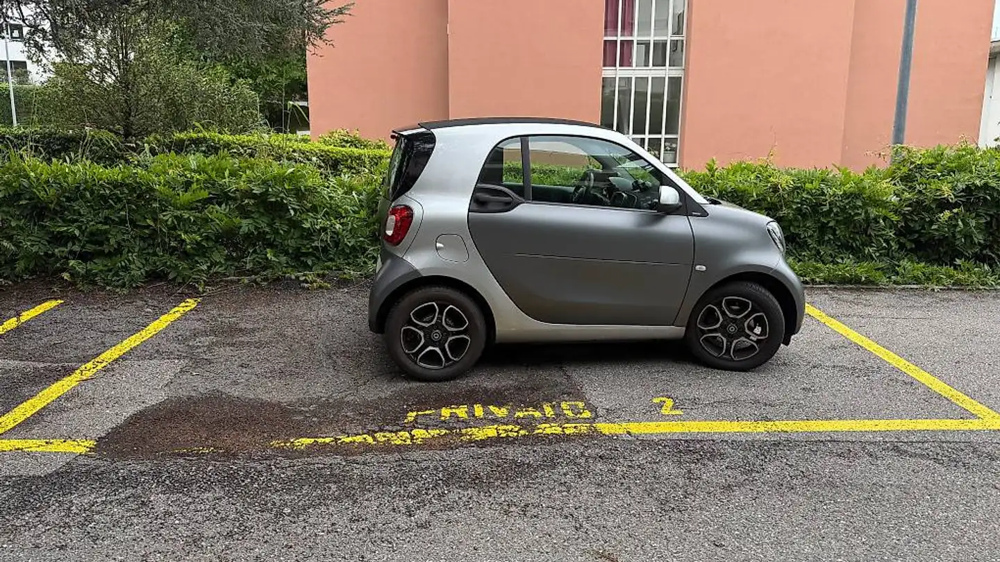 Outdoor parking space for rent - Via Roncaccio 4, 6942 Savosa