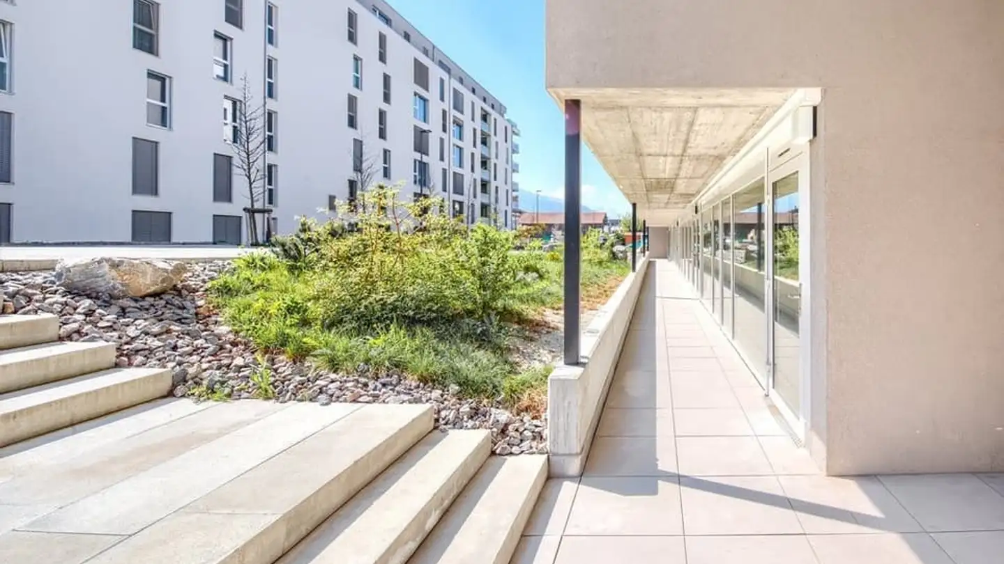 Commercial for rent - Avenue Des Platanes 12, 3960 Sierre - Photo 4