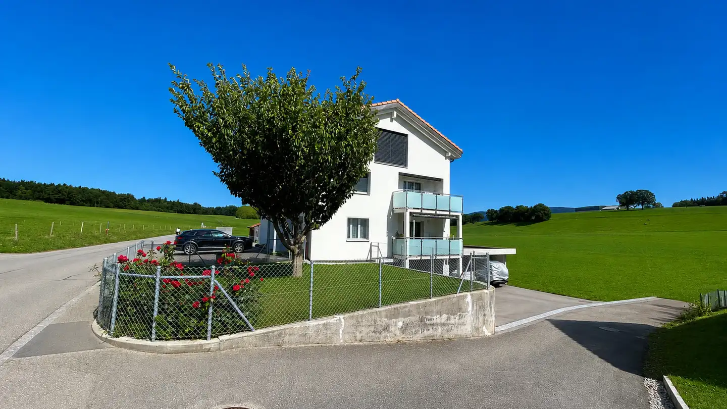 Residential building for sale - Route Saint-Jacques, 1726 Posat