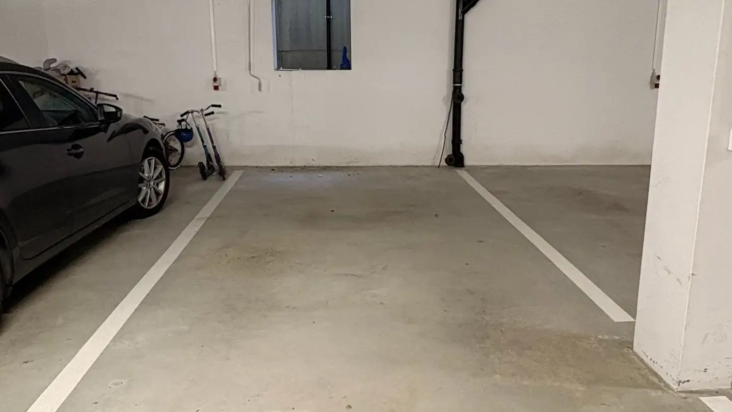 Tiefgaragenstellplatz mieten - Rainacker 17, 4626 Niederbuchsiten