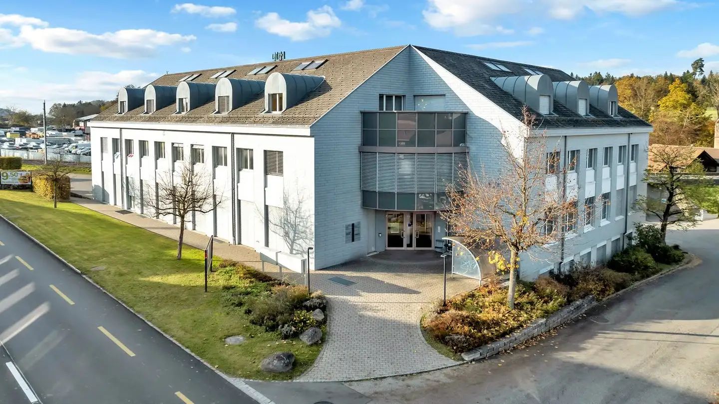 Grande magazzino in affitto - Schwarzenburgstrasse 854, 3145 Niederscherli