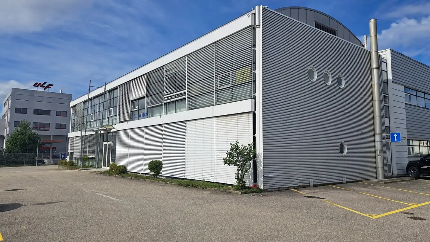 Spazio ufficio in affitto - Route André-Piller 43, 1720 Corminboeuf - Photo 2