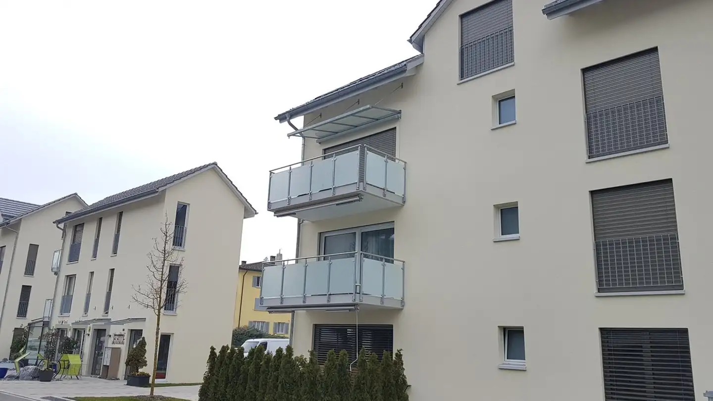 Single garage for rent - Kirchstrasse 9, 8483 Kollbrunn