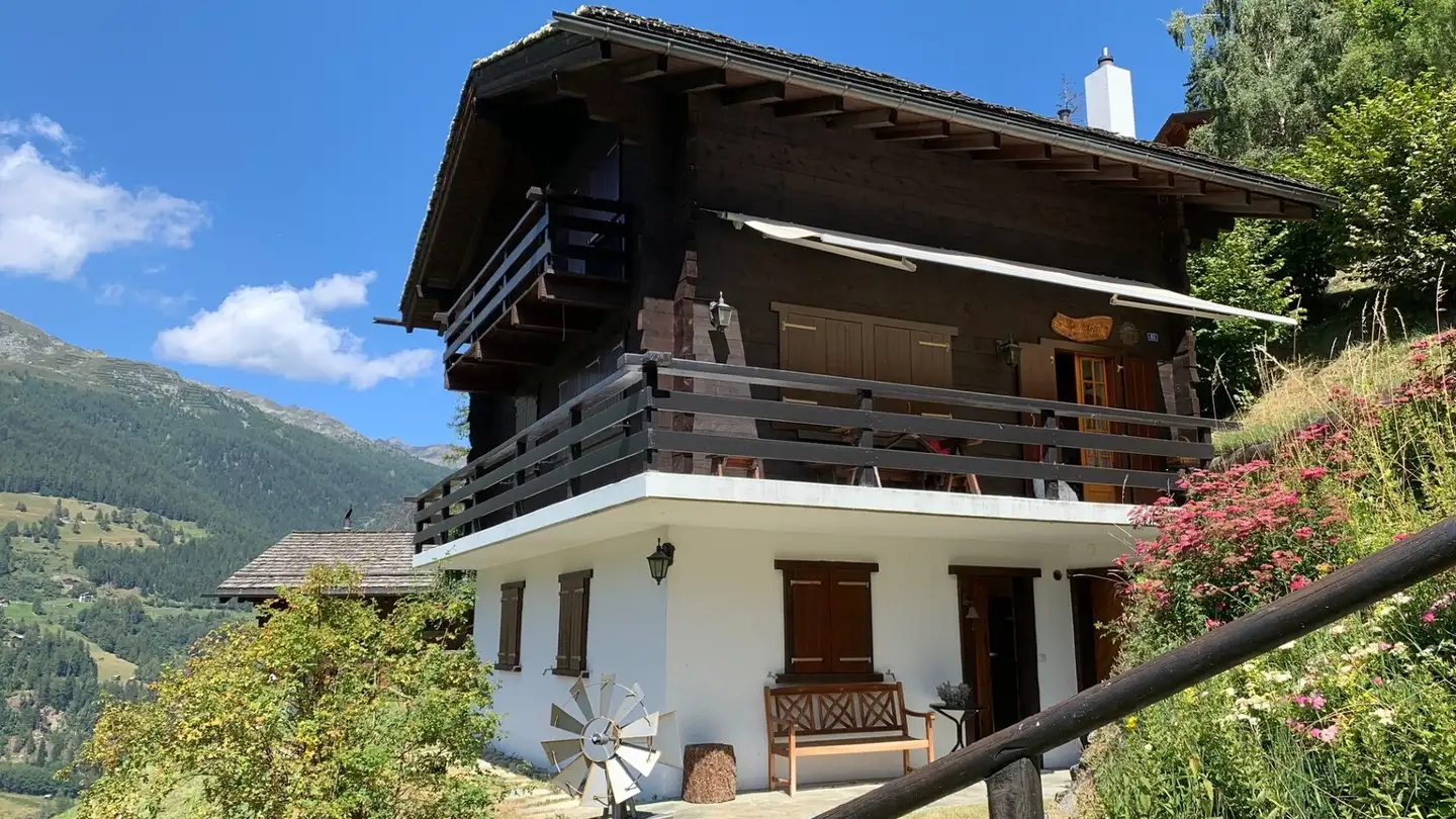 Chalet for sale - 3961 Ayer