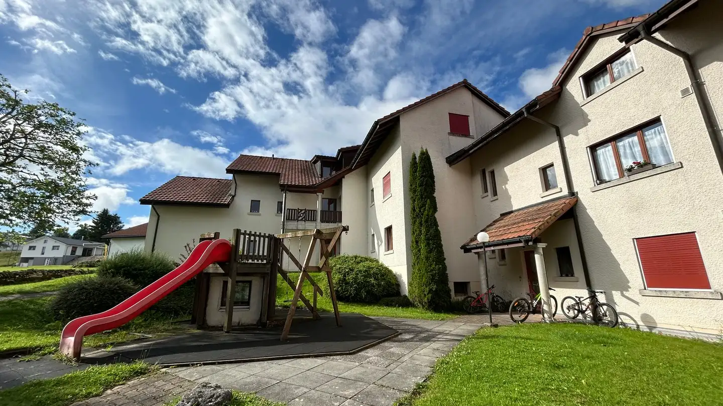 Parcheggio sotterraneo in affitto - Passage De La Poste 5, 2714 Les Genevez JU - Photo 2