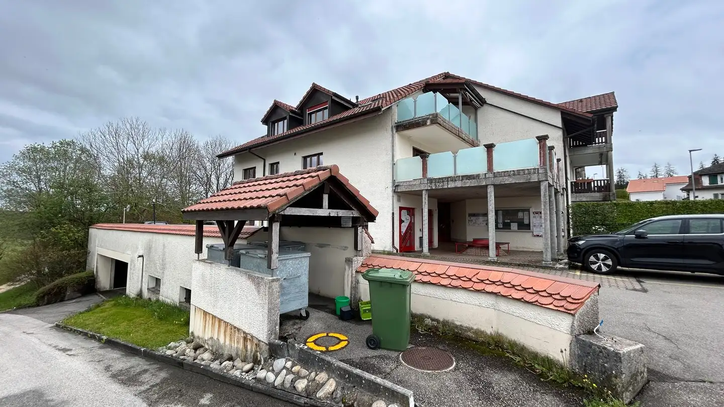 Parcheggio sotterraneo in affitto - Passage De La Poste 5, 2714 Les Genevez JU - Photo 4