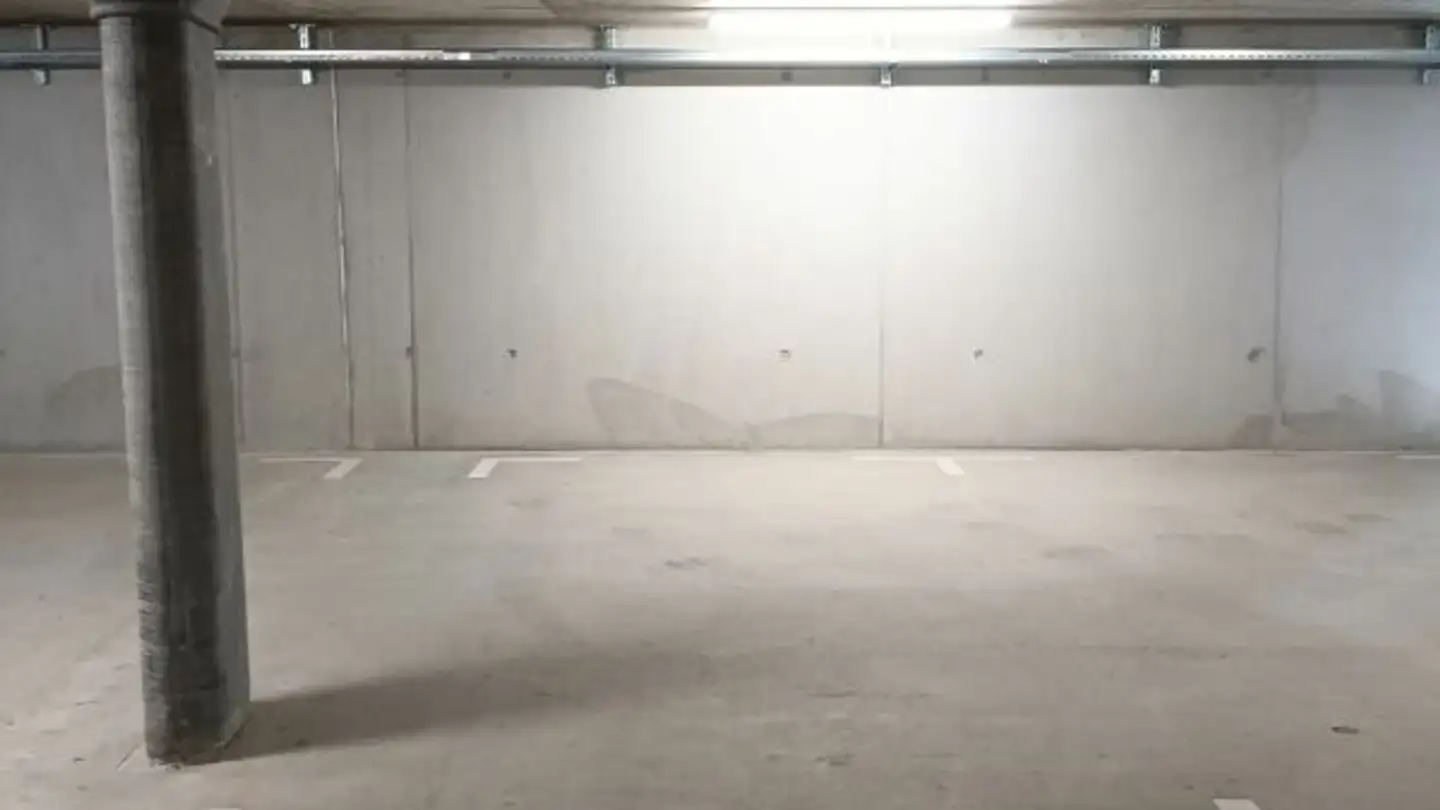 Underground parking space for rent - Wannersmattweg 4, 3250 Lyss