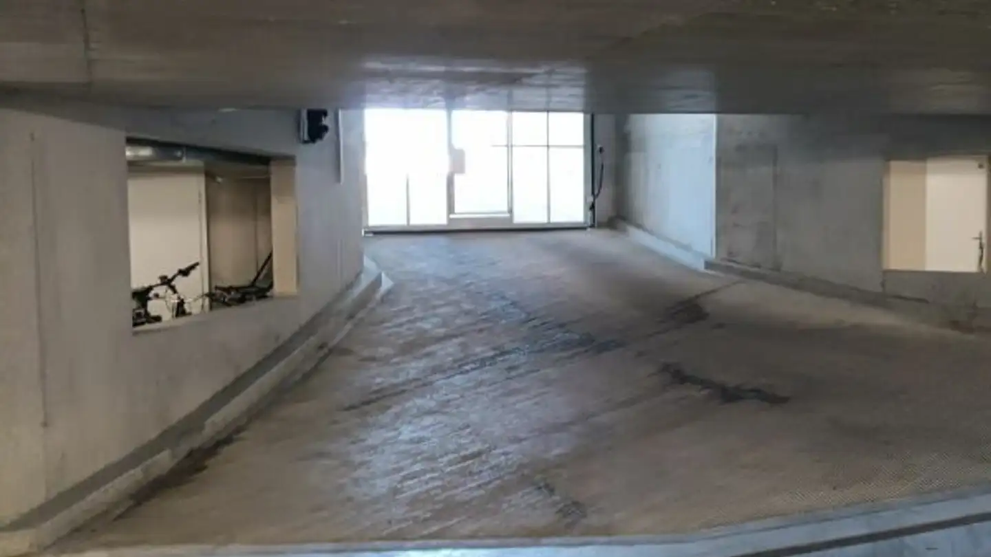 Underground parking space for rent - Wannersmattweg 4, 3250 Lyss - Photo 2