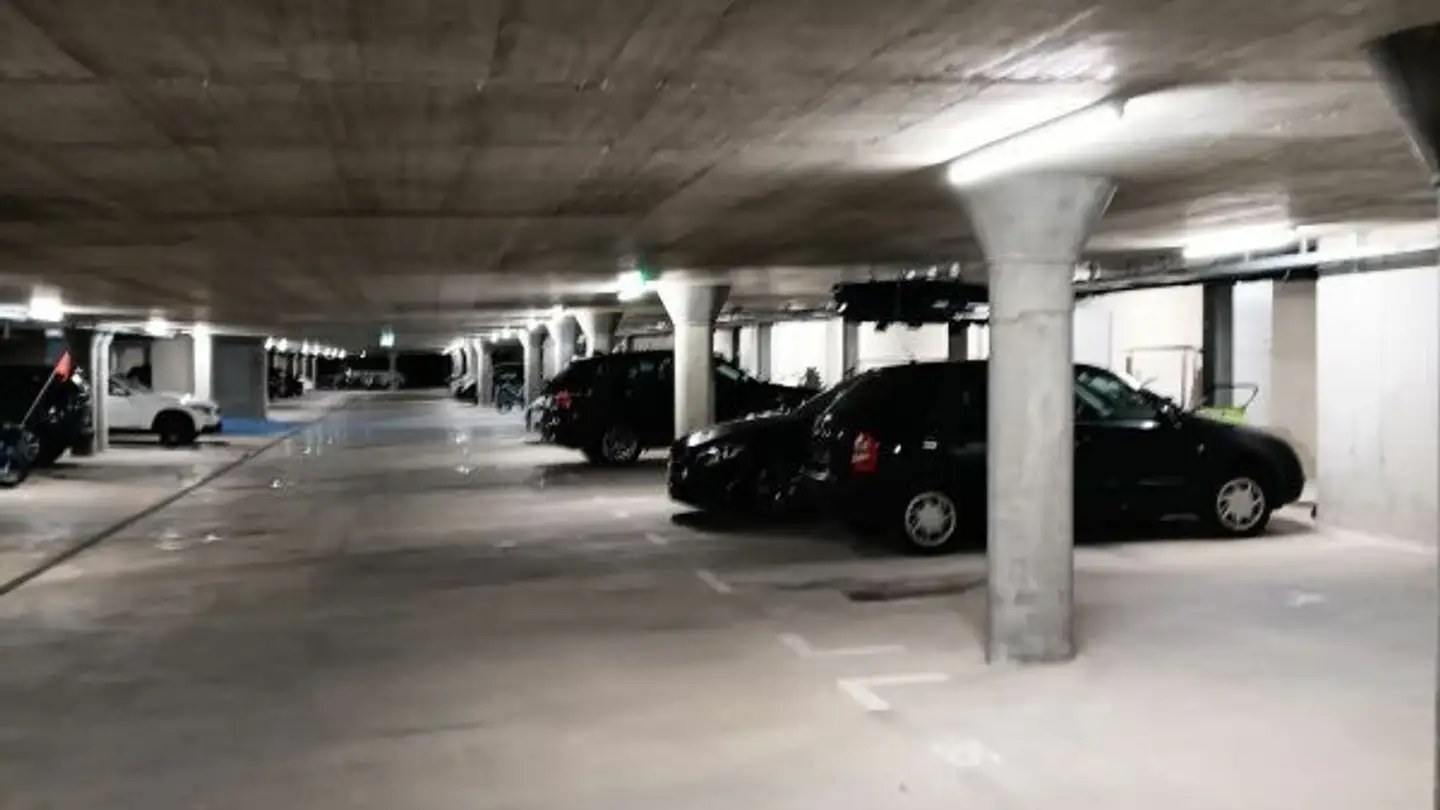 Underground parking space for rent - Wannersmattweg 4, 3250 Lyss - Photo 3
