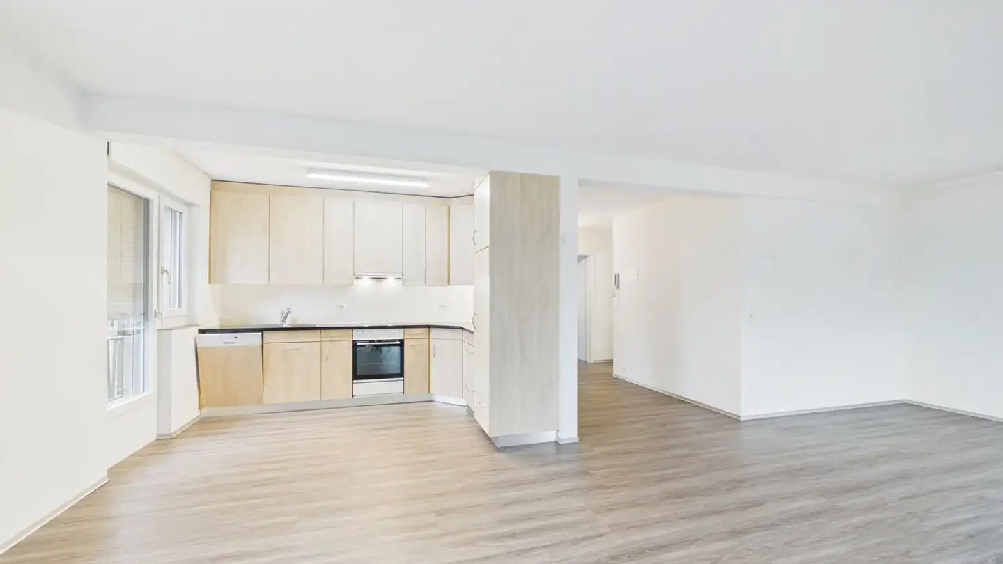 Wohnung mieten - Staatsstrasse 149, 3626 Hünibach - Foto 2
