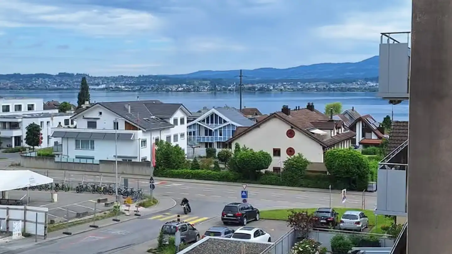Appartement à louer - 8852 Altendorf
