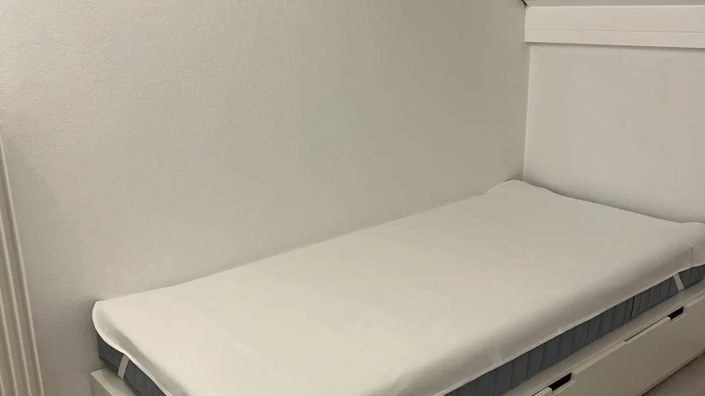 Single room for rent - Avenue De Pratifori, 1950 Sion