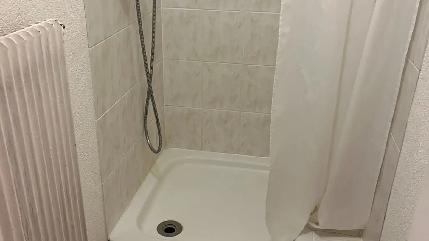 Single room for rent - Avenue De Pratifori, 1950 Sion - Photo 4