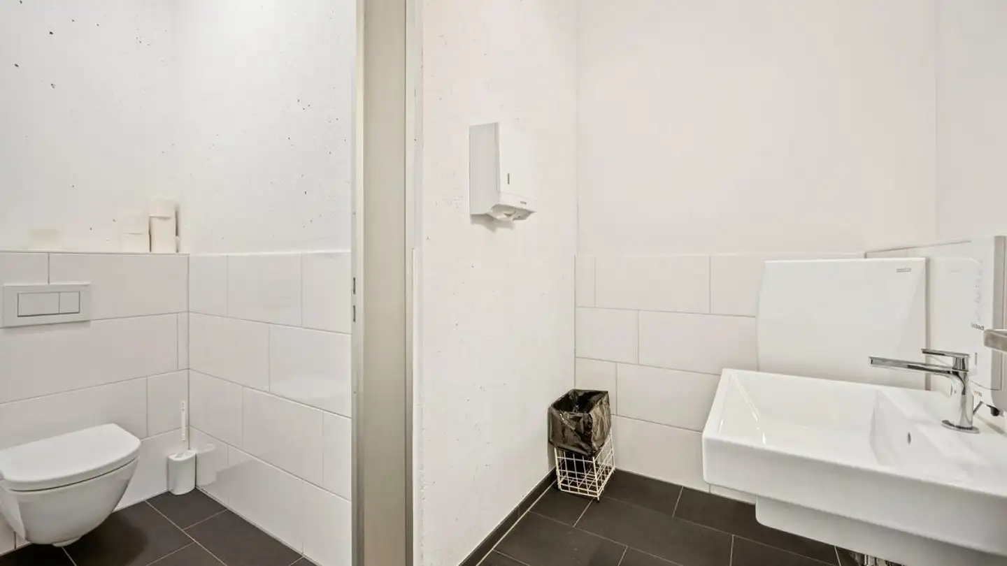 Spazio ufficio in affitto - Ueberlandstrasse 18, 8953 Dietikon