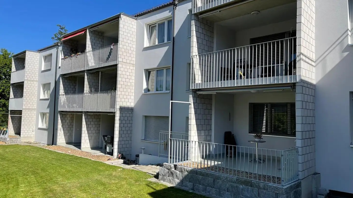 Tiefgaragenstellplatz mieten - Muhenstrasse 8, 5036 Oberentfelden