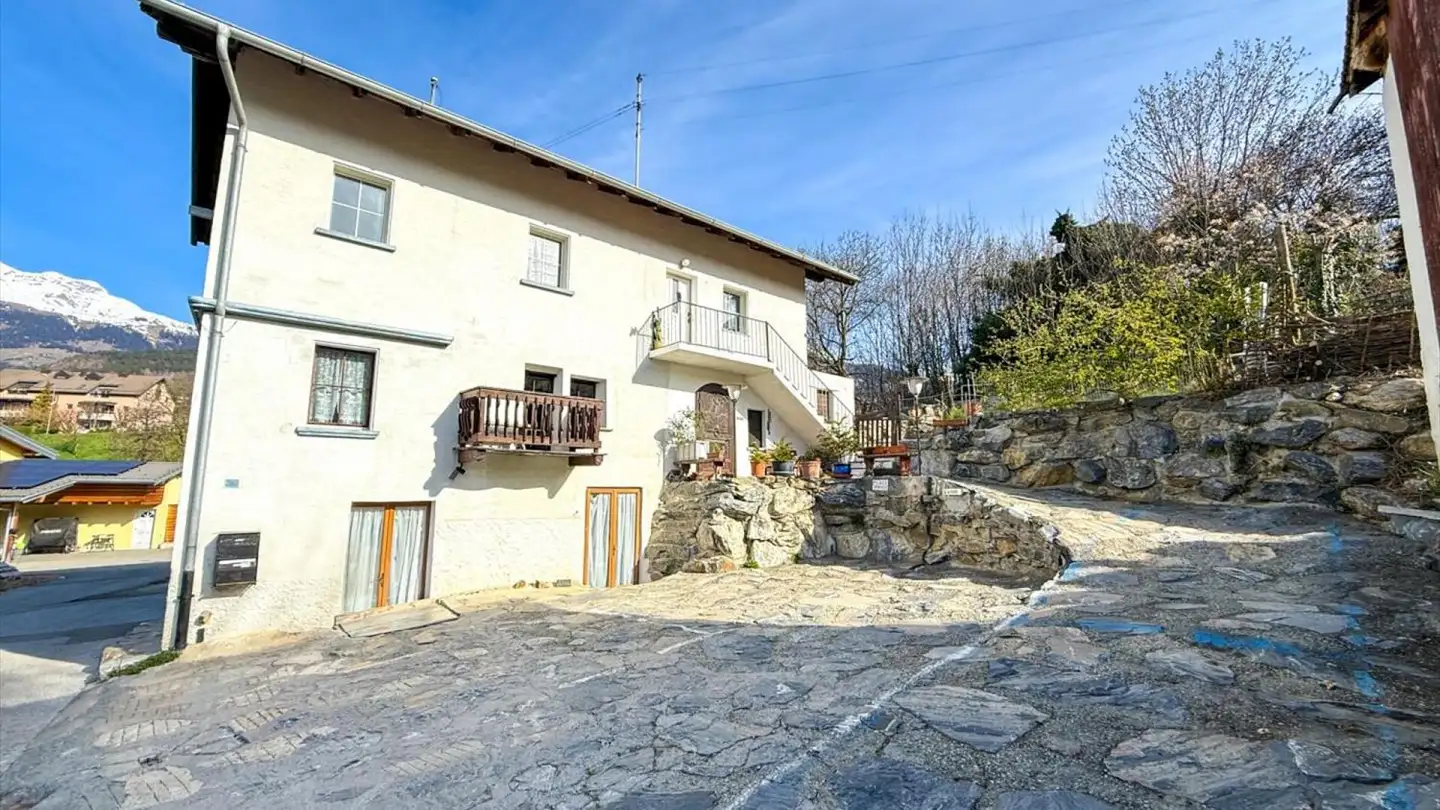 Residential building for sale - 1965 Savièse