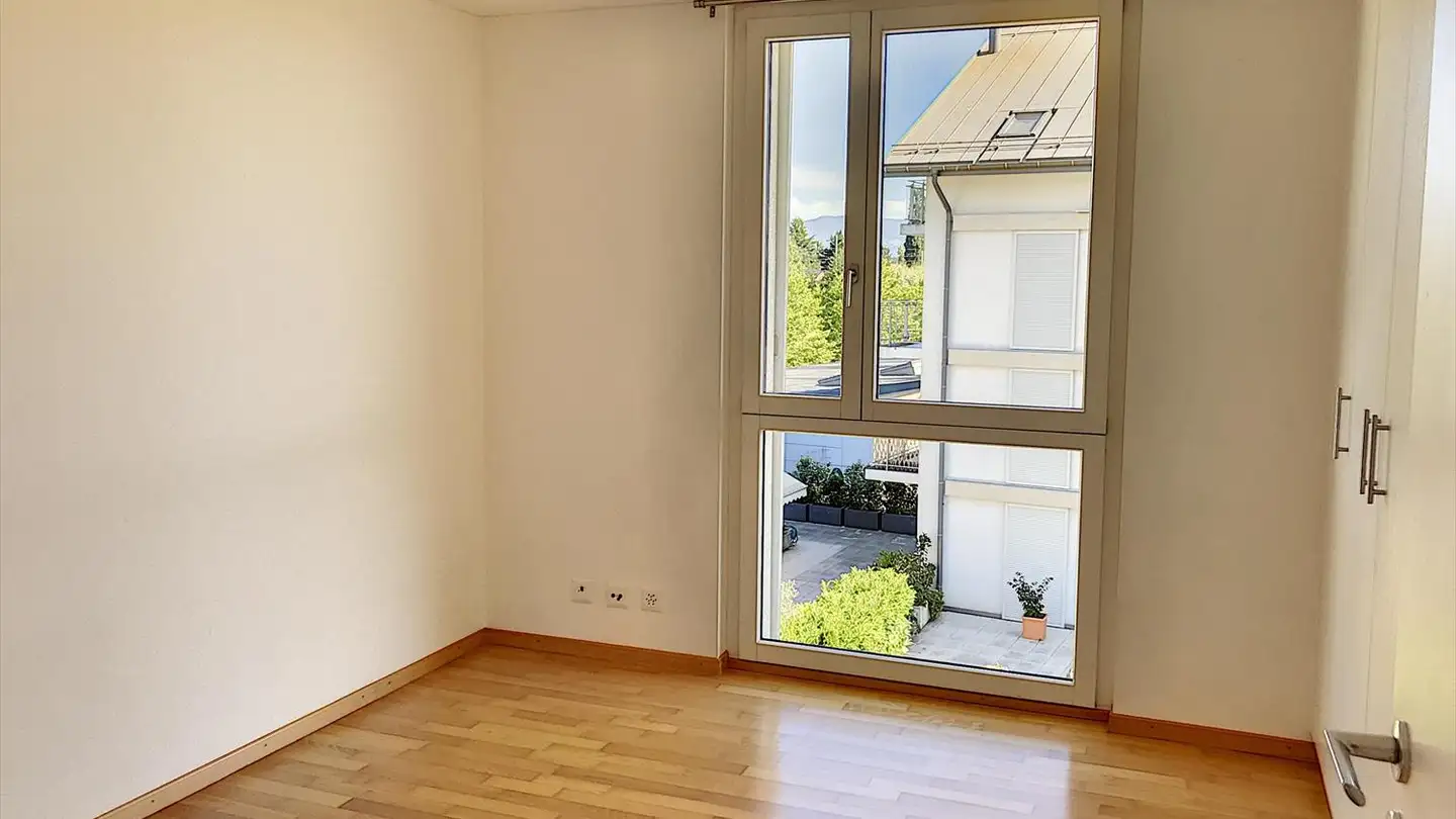 Wohnung mieten - Place Des Perrières 6, 1296 Coppet - Foto 4