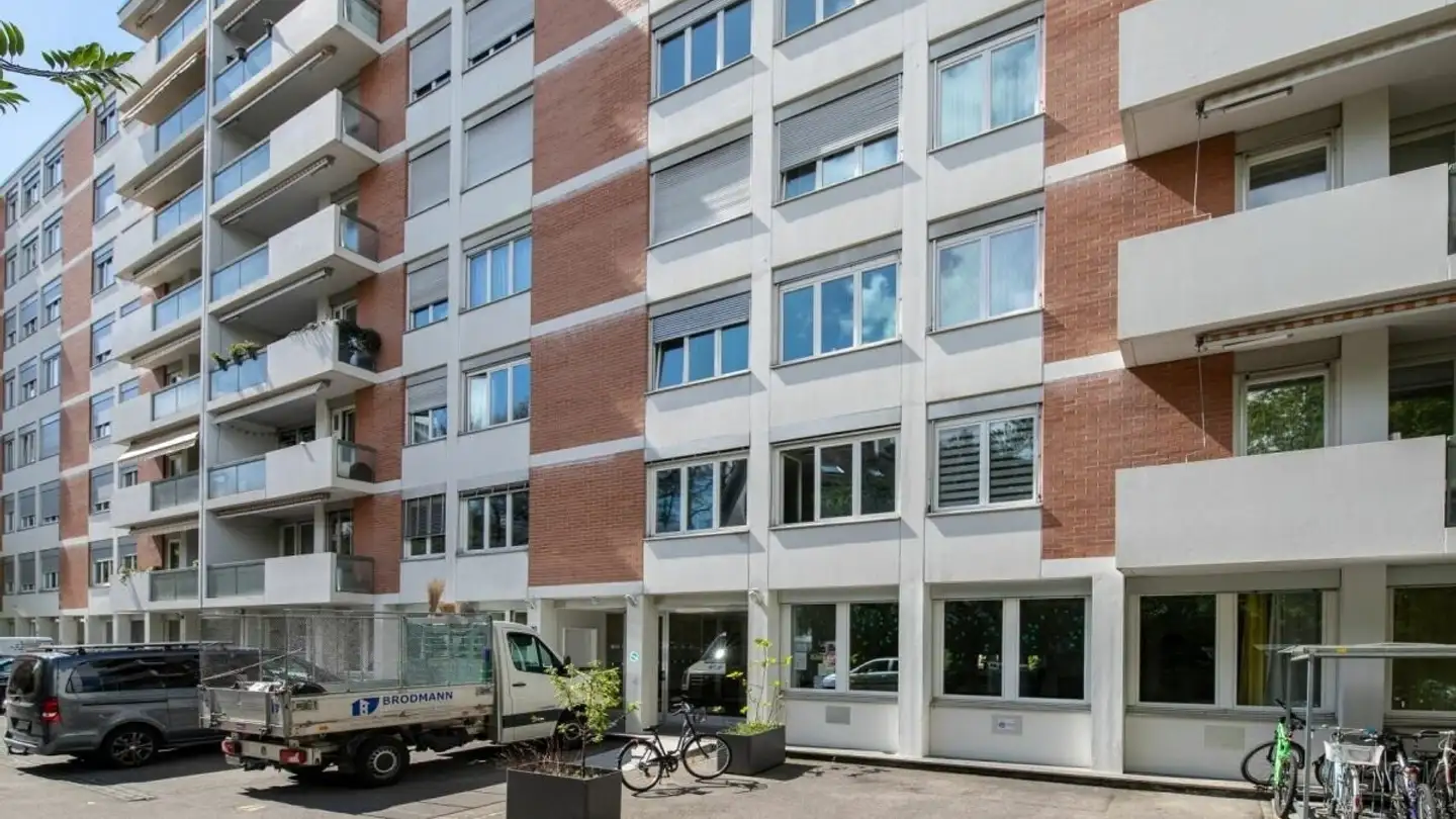 Parkplatz im Freien mieten - Riehenstrasse 41, 4058 Basel