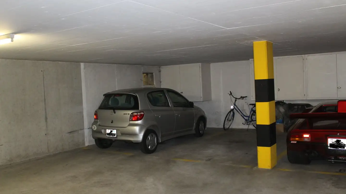 Underground parking space for rent - Grafschaftstrasse 3, 8172 Niederglatt ZH