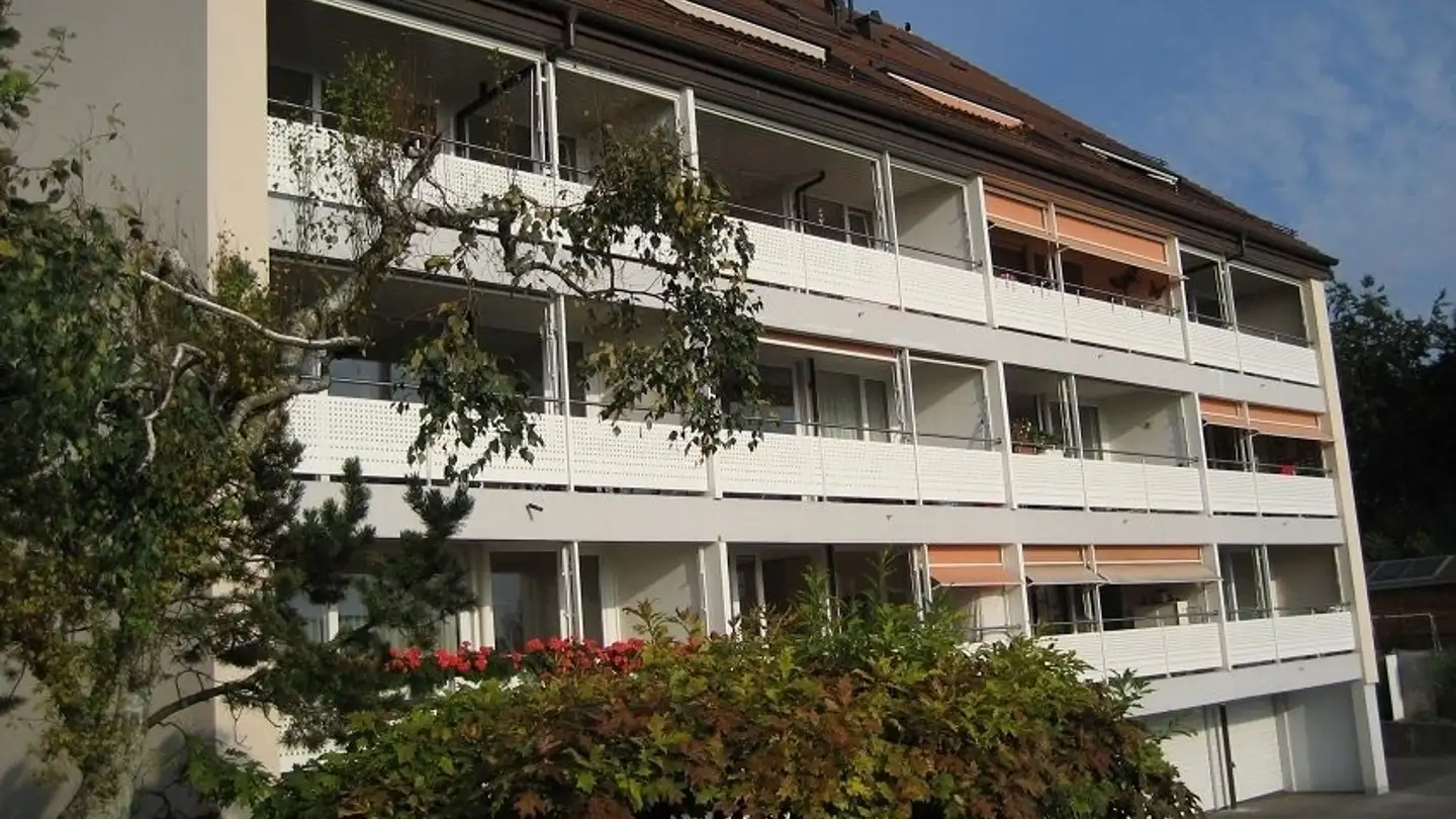 Single garage for rent - Rue Du Centre 23, 1025 St-Sulpice VD