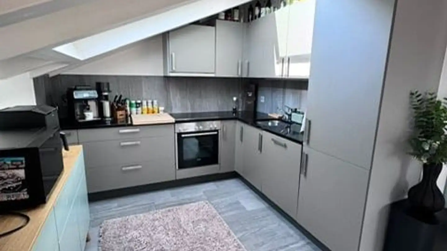 Dachgeschosswohnung mieten - Bahnhofstrasse 55, 3613 Steffisburg - Foto 2