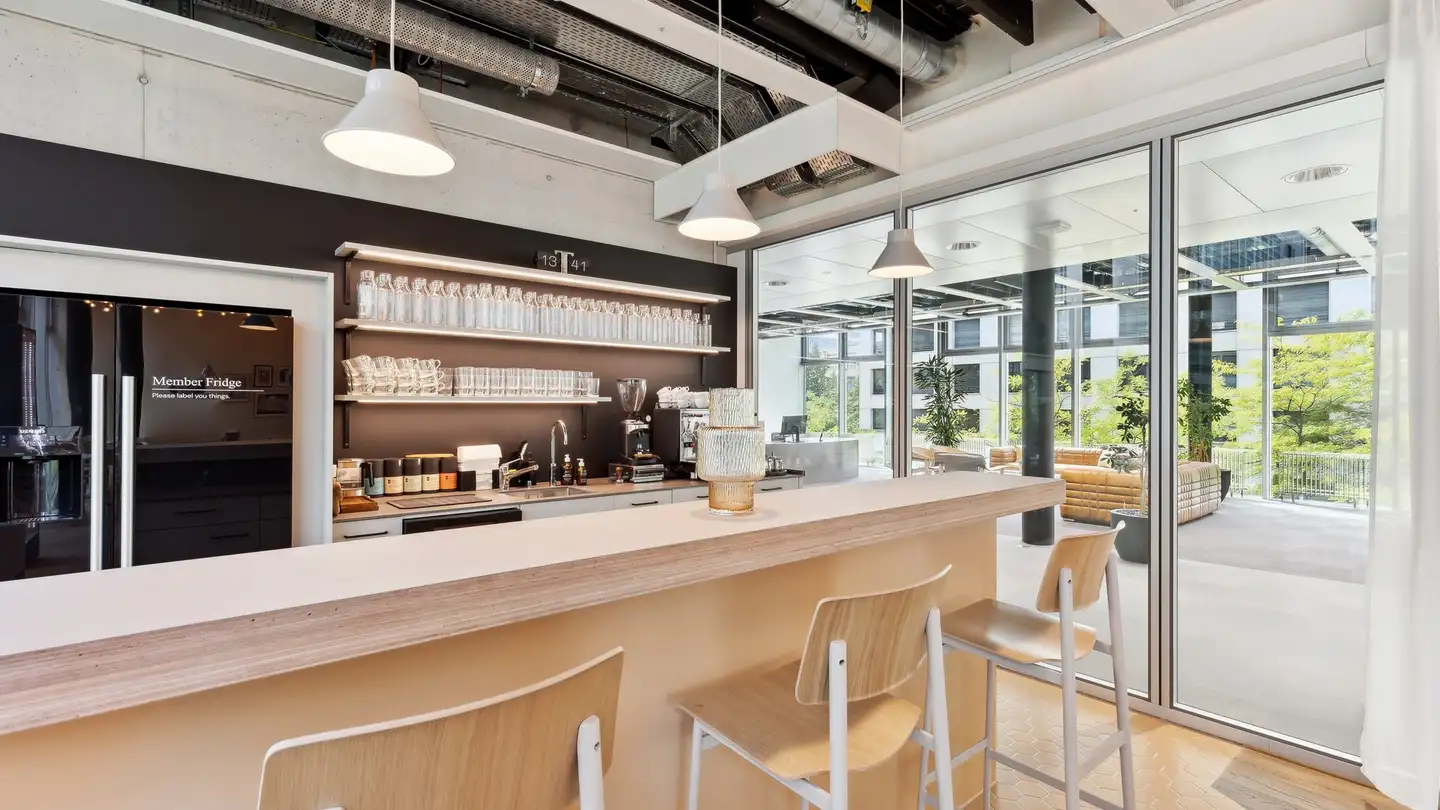 Office space for rent - Elias-Canetti-Strasse 2, 8050 Zürich - Photo 2