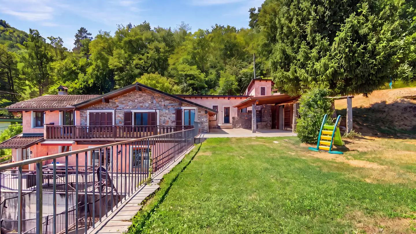 Einfamilienhaus kaufen - 6616 Losone