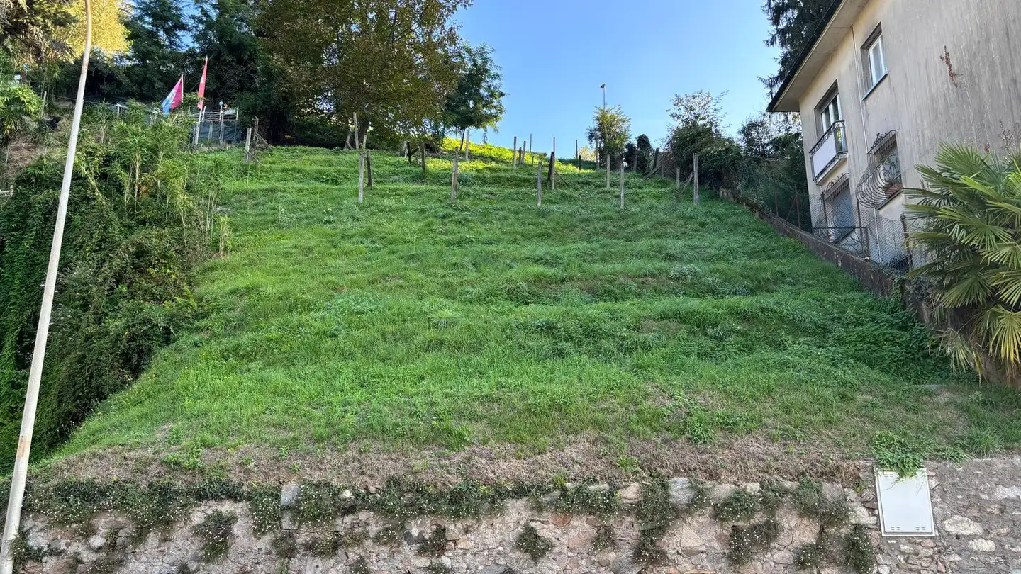 Constructible plot for sale - 6988 Ponte Tresa