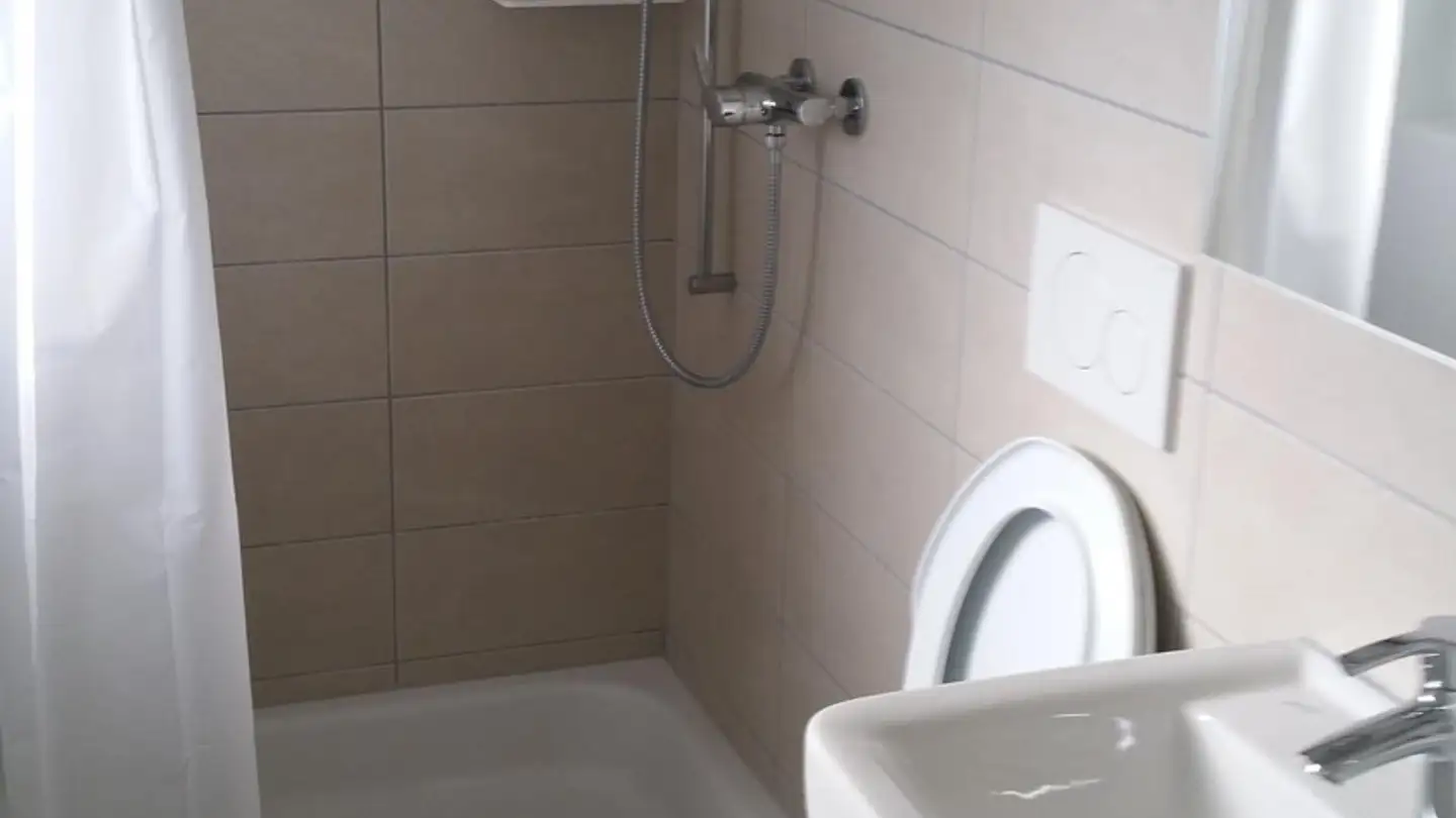 Wohnung mieten - Dorfstrasse 15, 8424 Embrach - Foto 2