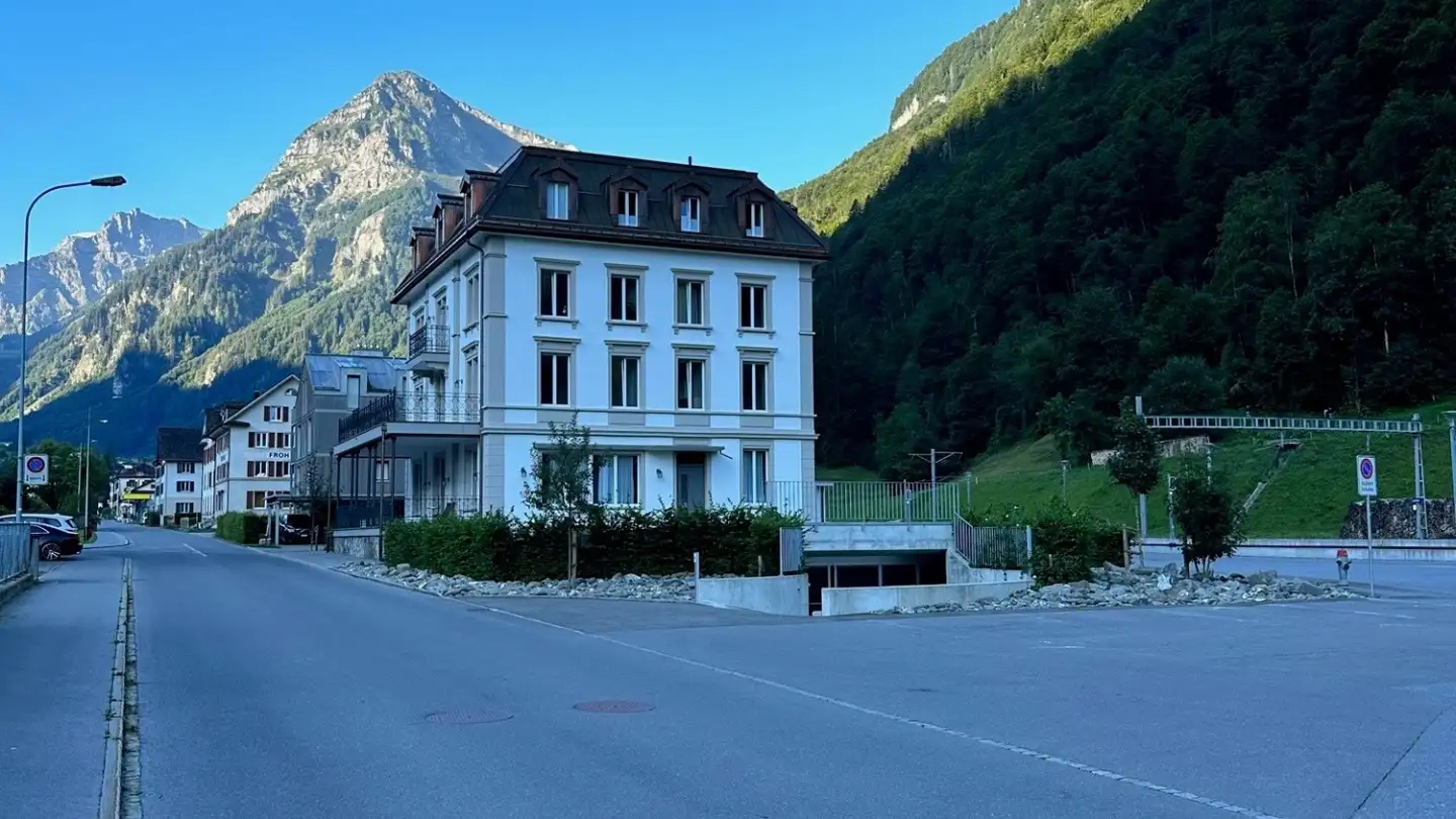 Apartment for rent - Bahnhofstrasse 4, 8783 Linthal - Photo 2