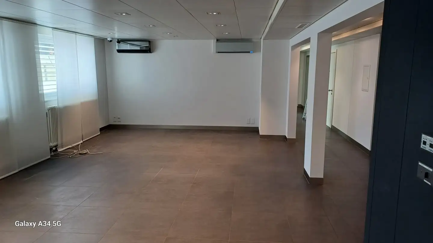 Spazio ufficio in affitto - Via San Gottardo 74, 6596 Gordola - Photo 4