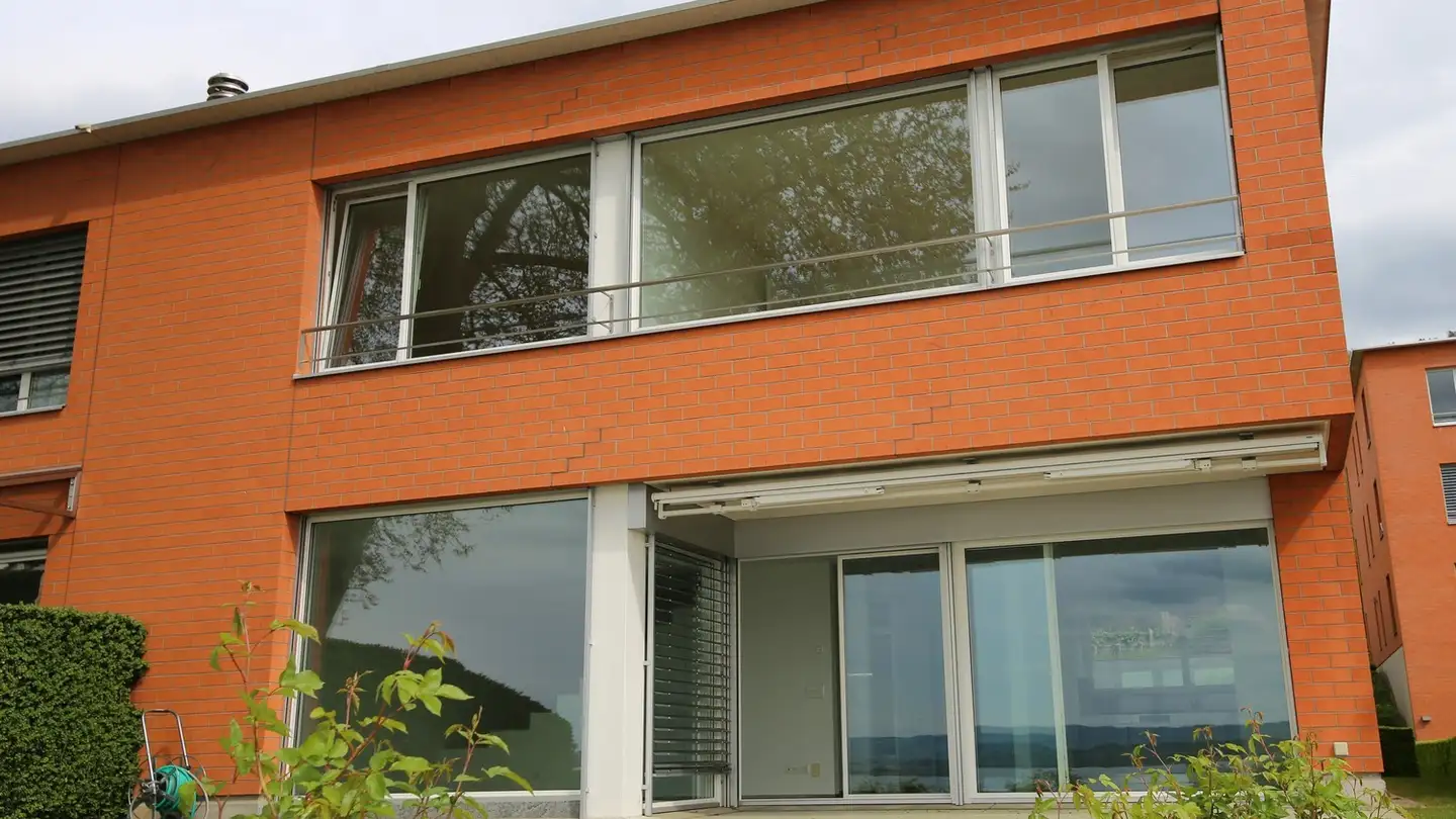 Single house for rent - Tellenmattstrasse 17, 6317 Oberwil b. Zug